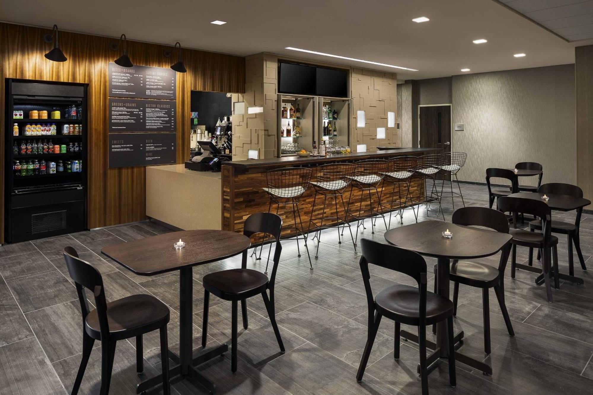 Courtyard By Marriott Seattle Northgate Otel Dış mekan fotoğraf
