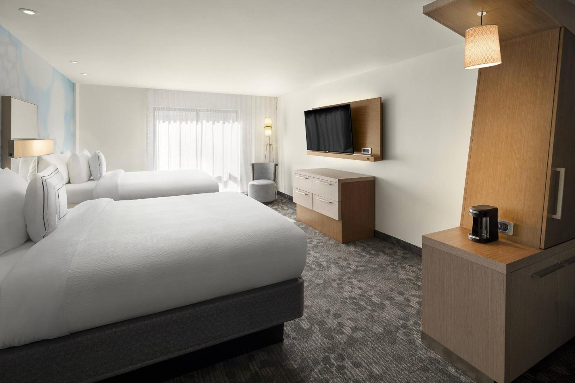 Courtyard By Marriott Seattle Northgate Otel Dış mekan fotoğraf