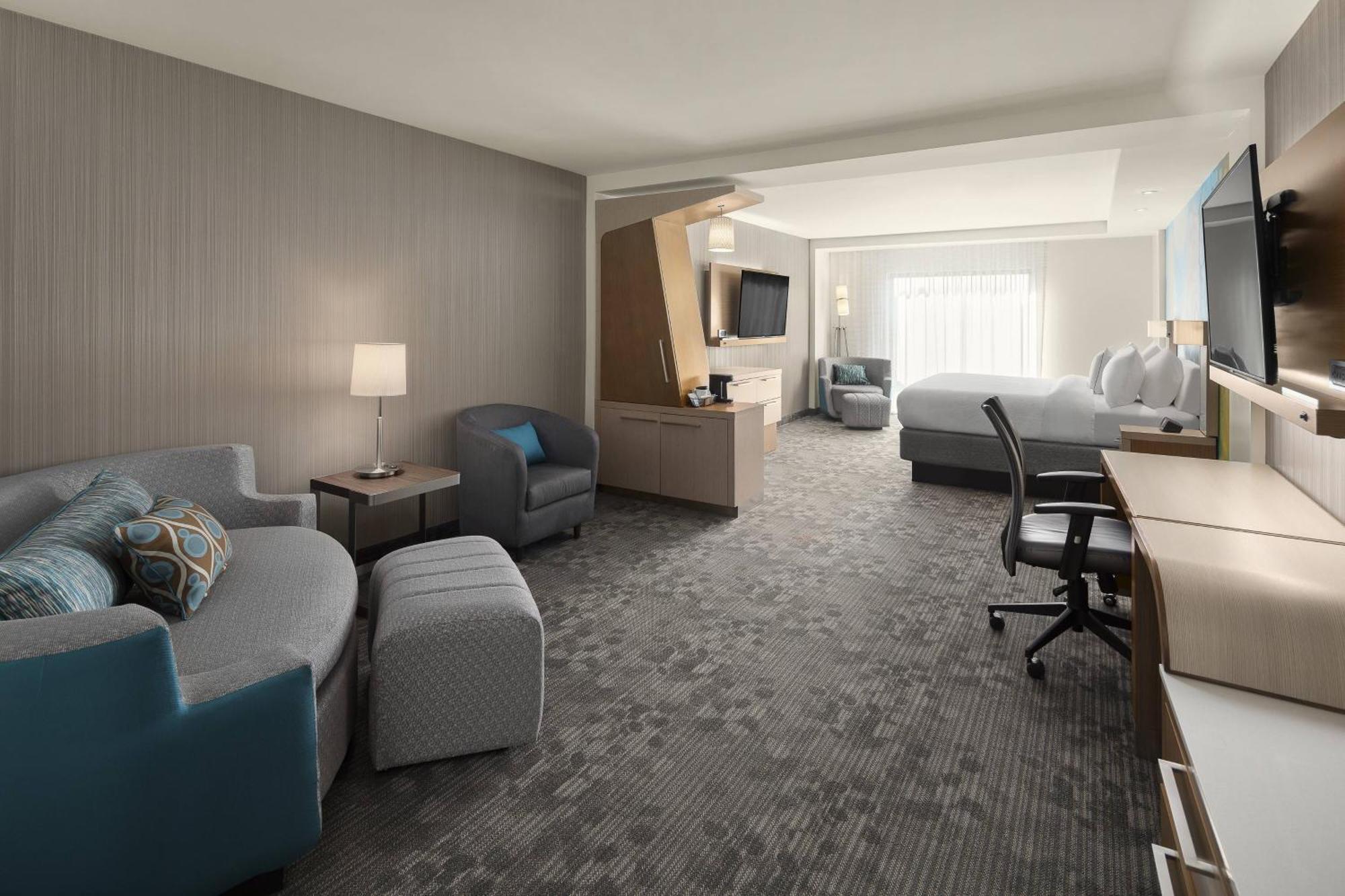 Courtyard By Marriott Seattle Northgate Otel Dış mekan fotoğraf